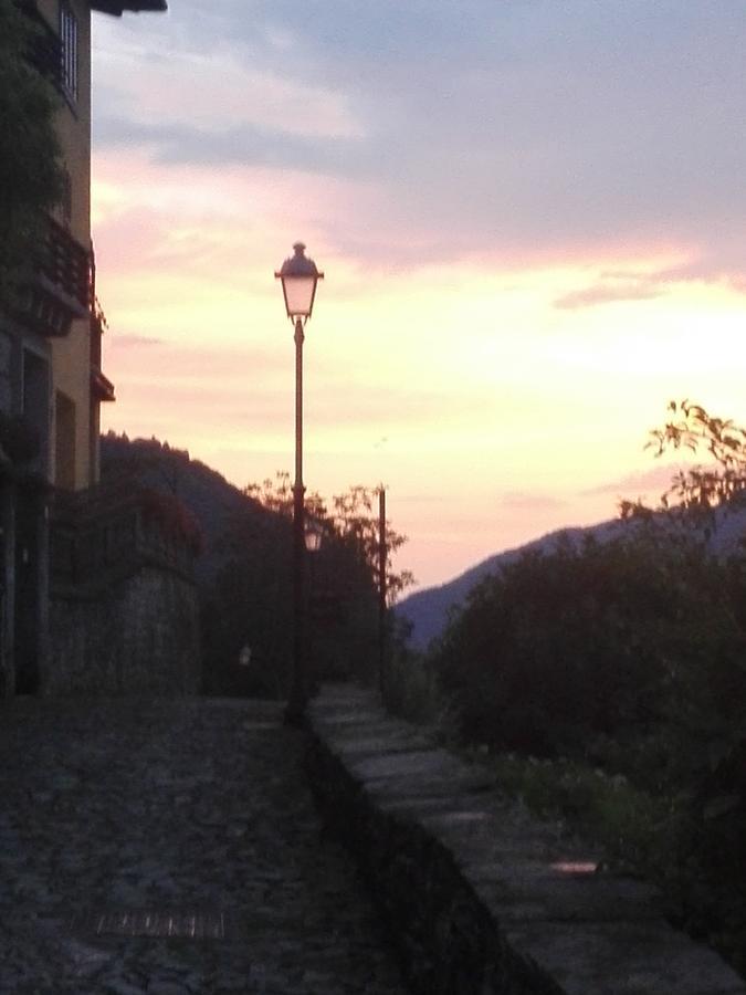 Sweet Home Faggeto Lario 外观 照片